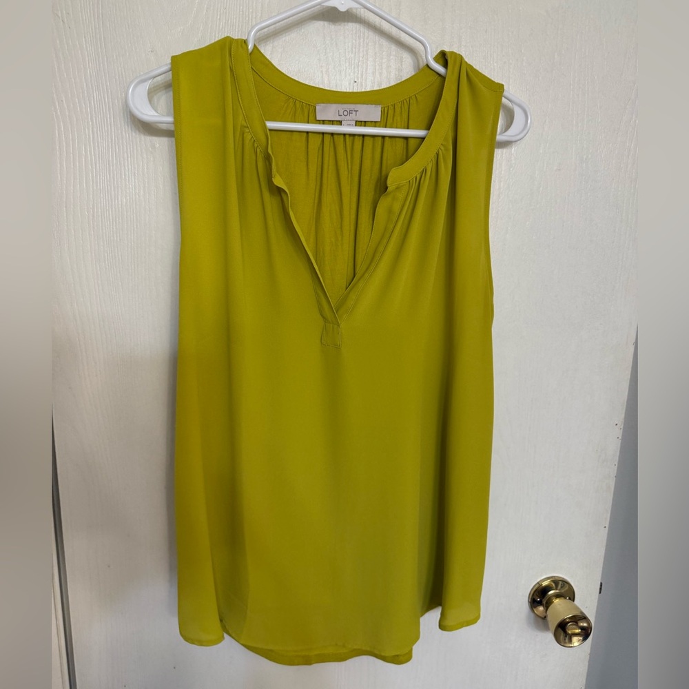 LOFT mixed media sleeveless vibrant green top